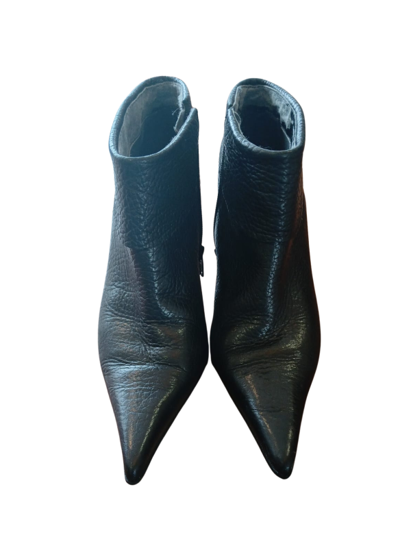 Bota preta bico fino